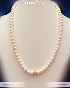 Gold Center Pearl Necklace